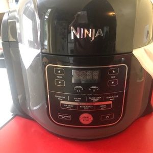 NINJA Pressure Cooker
